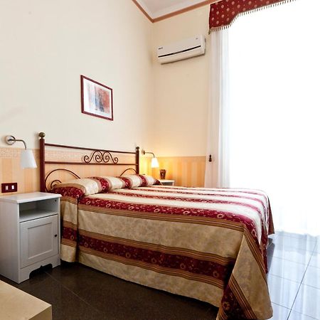 B&B MediNápoles Habitación foto